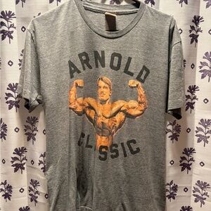 Homage Arnold Classic T-Shirt Men's Size LARGE Crew Neck